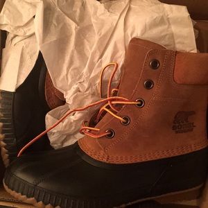 Sorel Cheyanne ll size 9.5